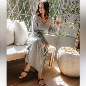 JENNI KAYNE Everyday Kate Sweater Dress in Gray - Excellent Pre-Loved, Large